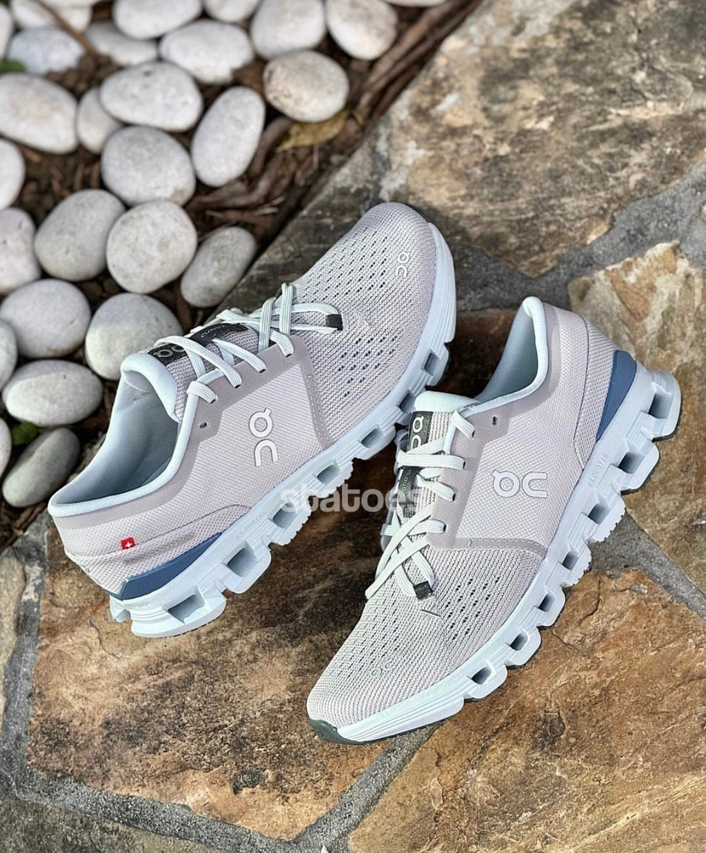 On Cloud X 4 Silver Chambray Training Shoes