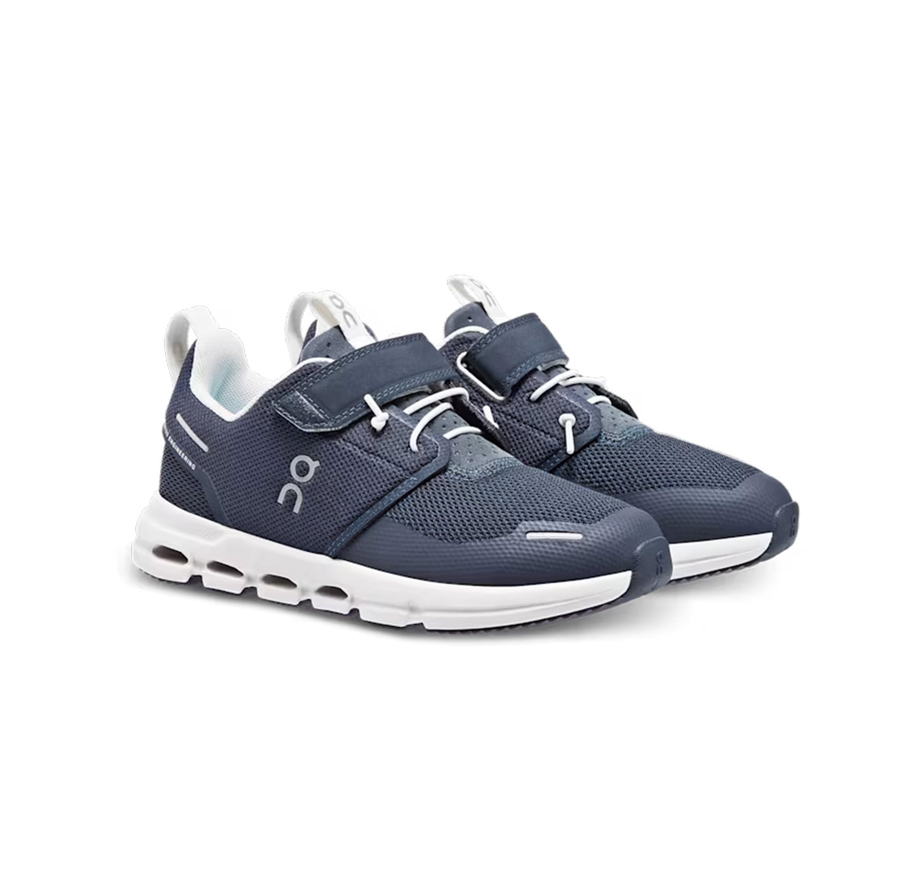 On Little Kids' Cloud Play Midnight/White Athletic Shoes