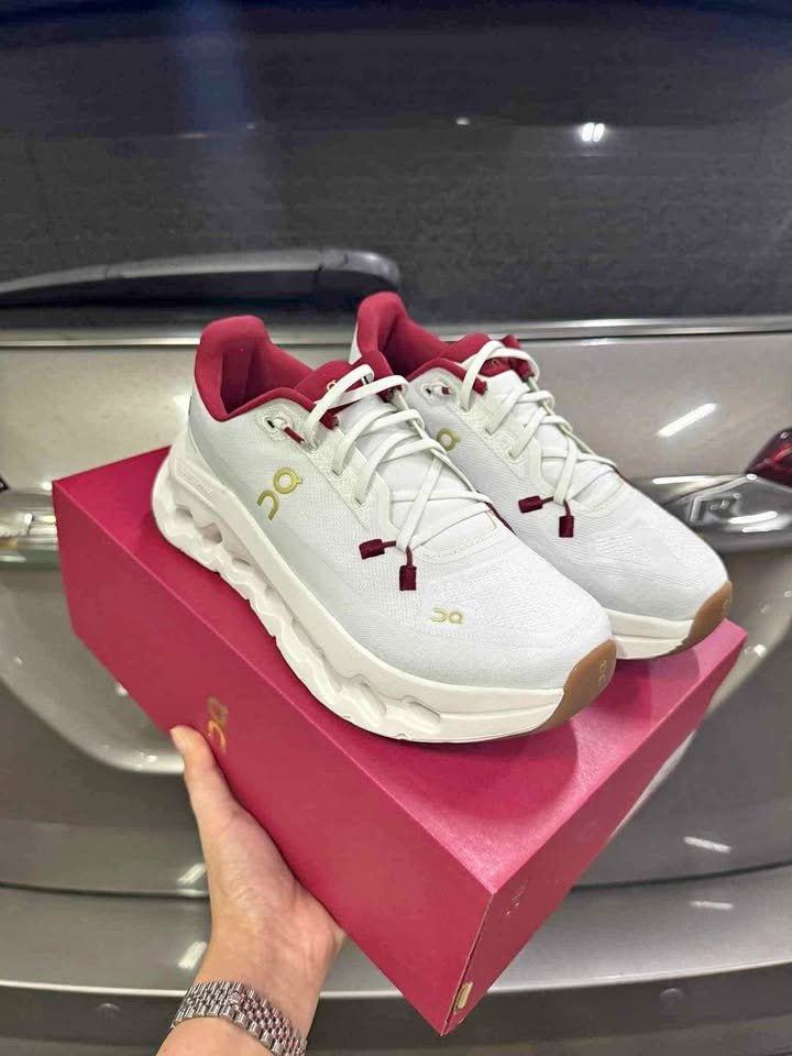 On Cloudtilt Pearl Ivory Lifestyle Sneakers