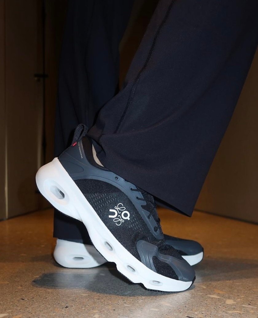 LOEWE x On Cloudsolo Black White Lifestyle Sneakers