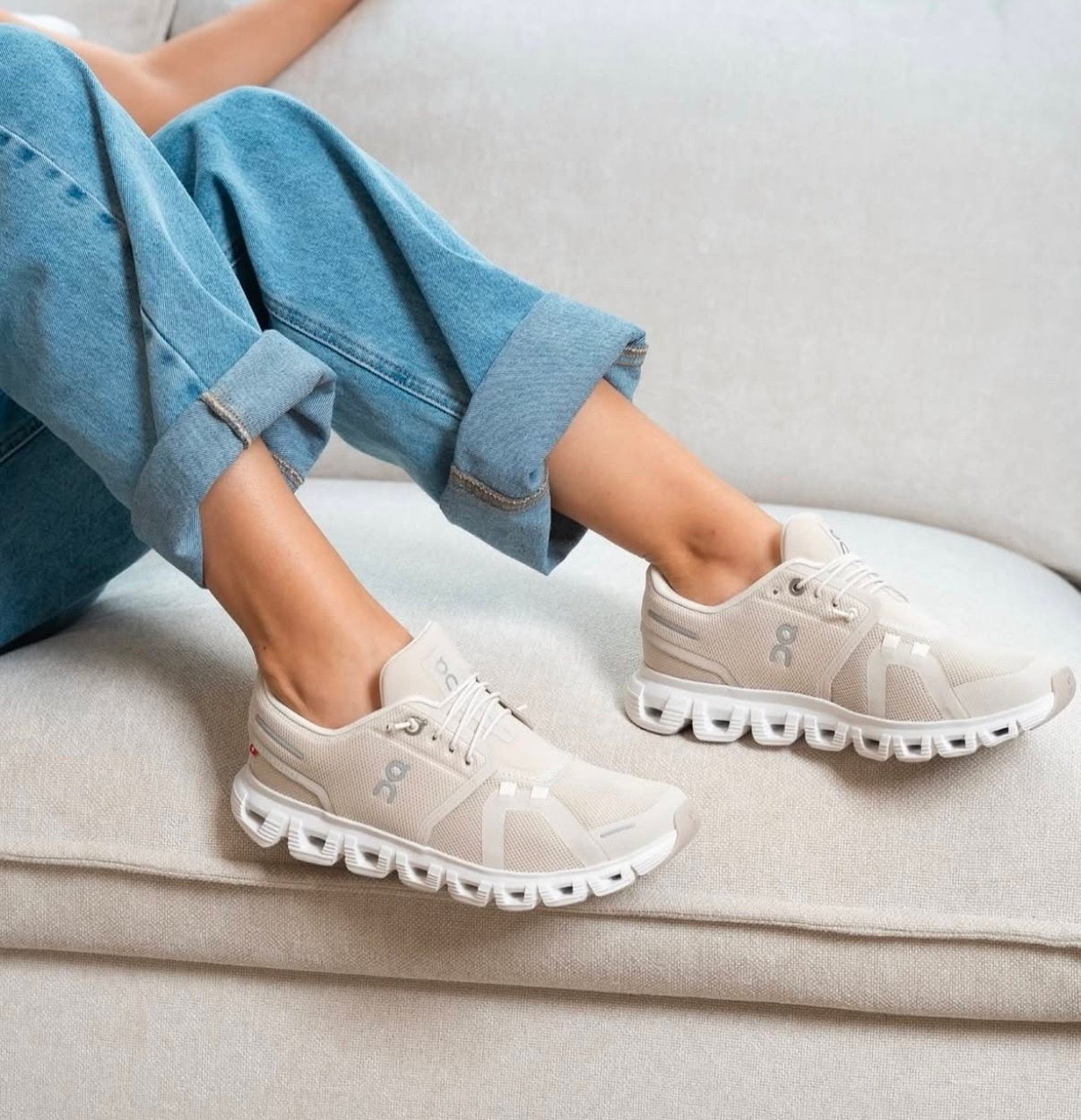 On Cloud 6 Pearl White Lifestyle Sneakers