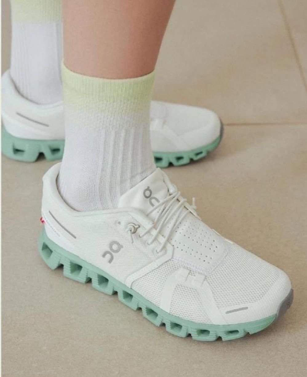 On Cloud 5 Undyed White Creek Lifestyle Sneakers