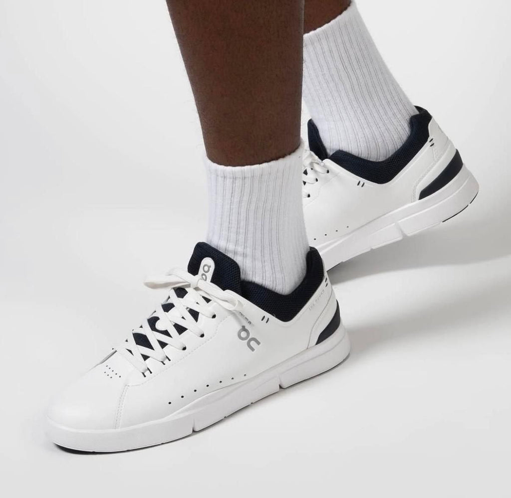 On The Roger Advantage White Midnight Lifestyle Sneakers