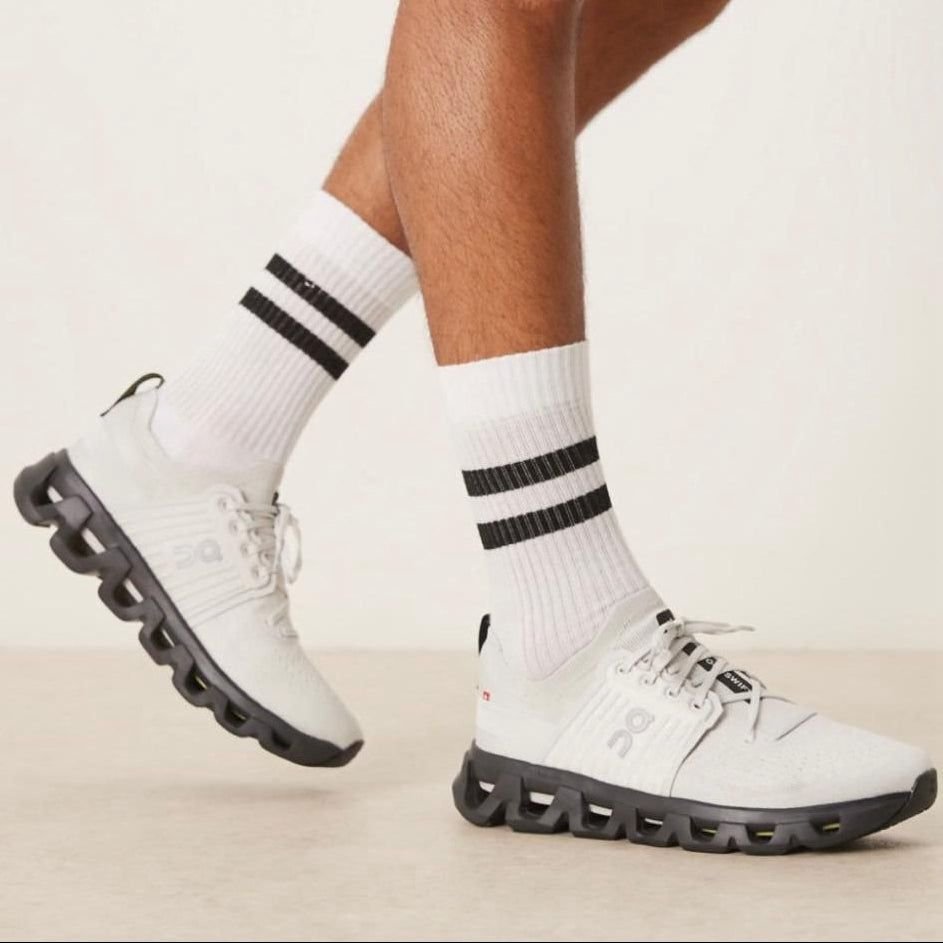On Cloudswift 4 Wolf/Black Running Shoes