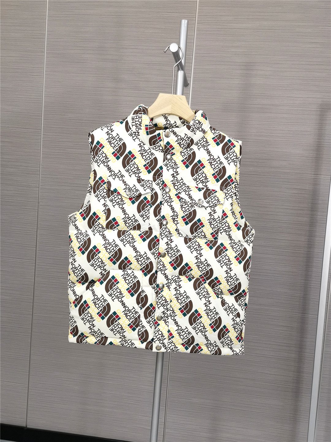 GUCCI White Logo-Print Hooded Padded Vest — hero
