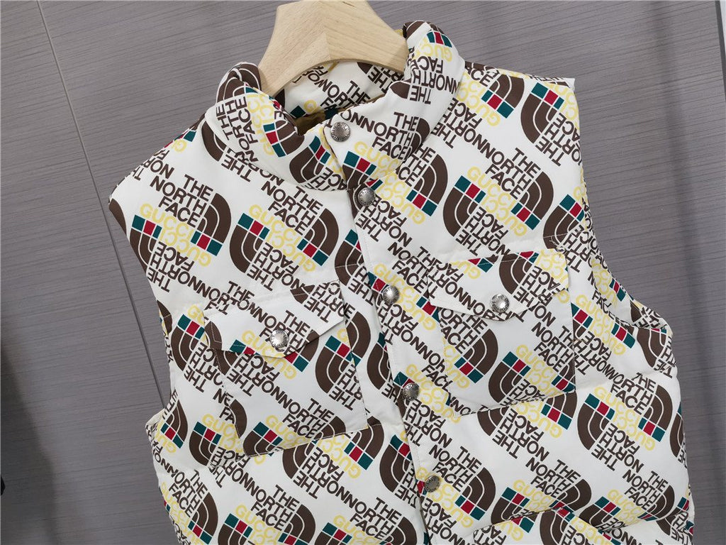GUCCI White Logo-Print Hooded Padded Vest — detail