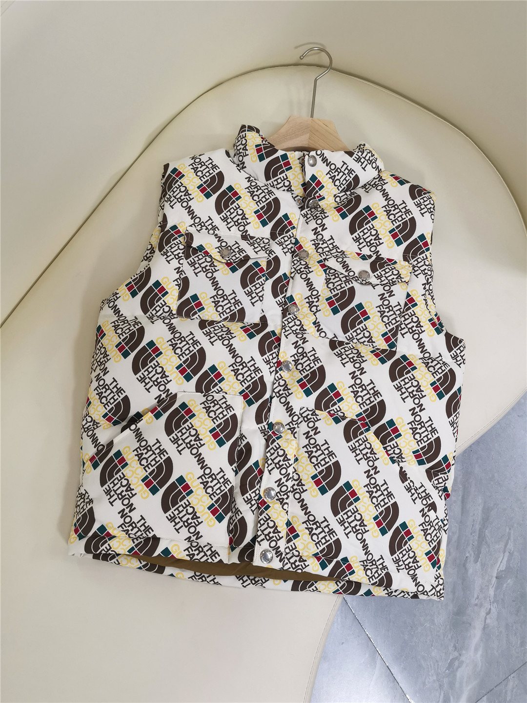 The North Face x Gucci White Diagonal Logo-Print Quilted Vest — hero