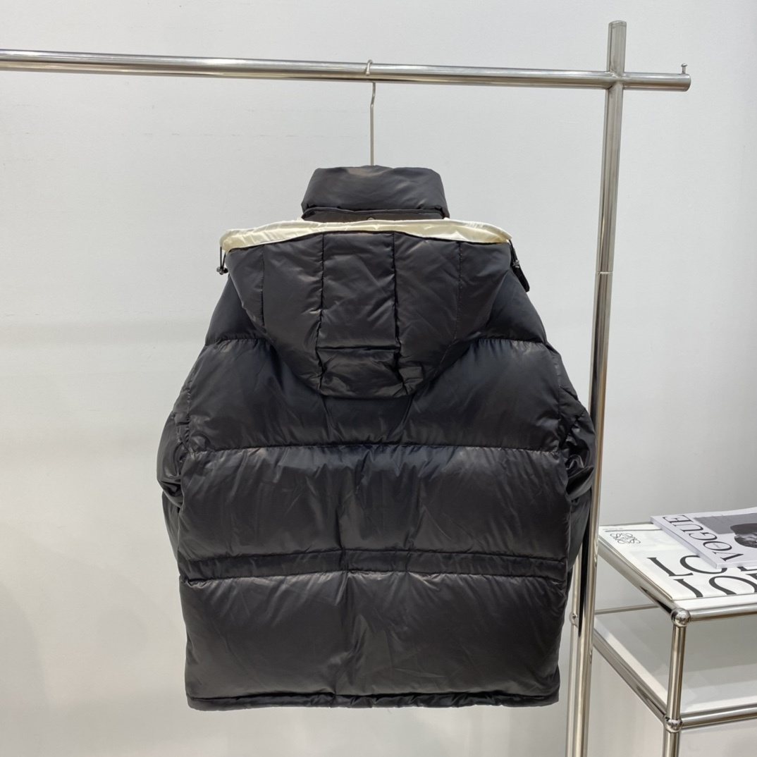 Moncler Contrast-Yoke Hooded Puffer Coat — back