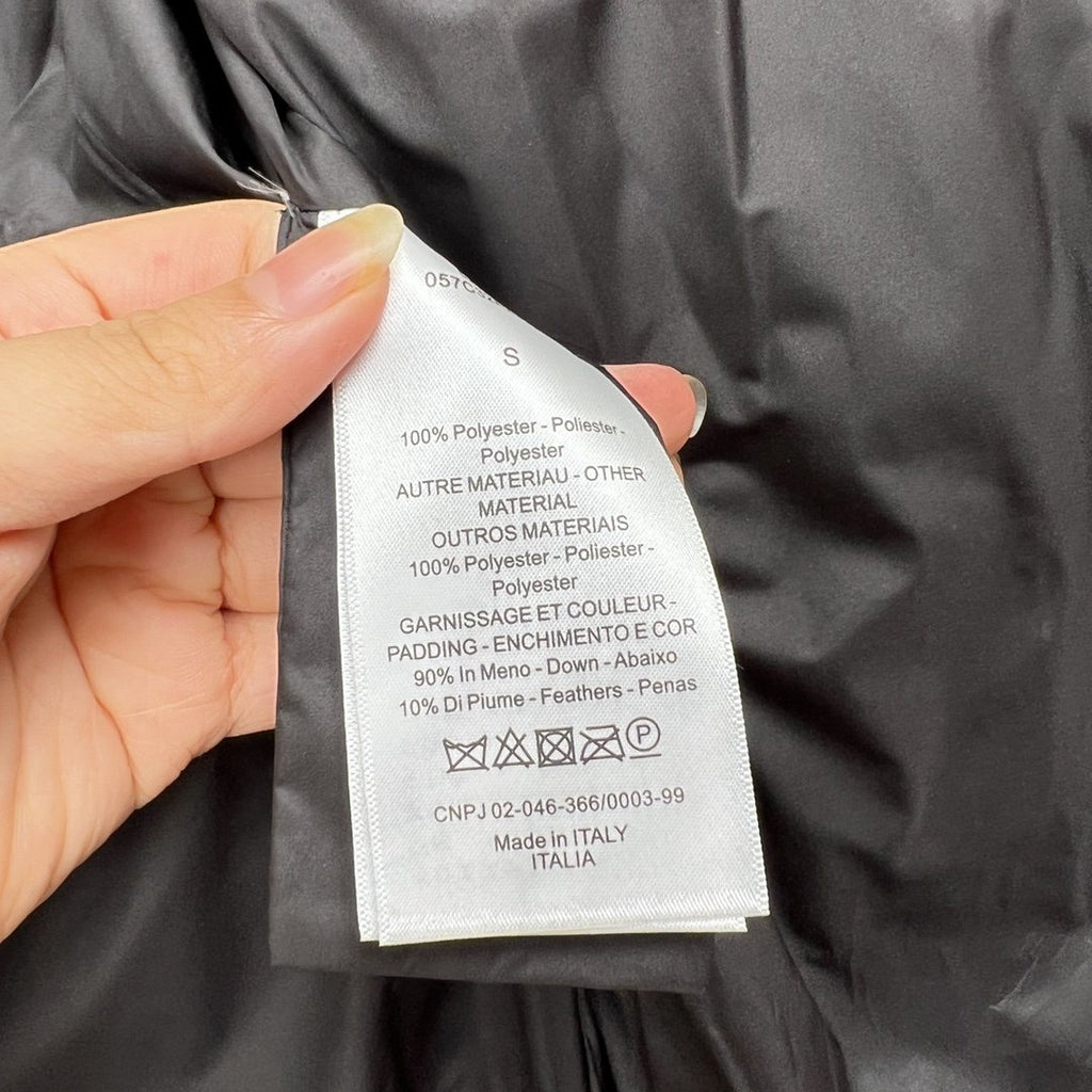 Dior Reversible Navy Quilted Down Vest — neck_label