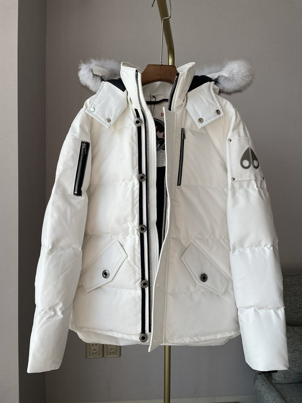 Moose Knuckles Fur-Trim Hooded Puffer Jacket — front