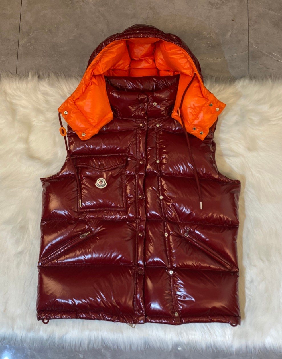 Moncler Glossy Convertible Puffer Coat — detail