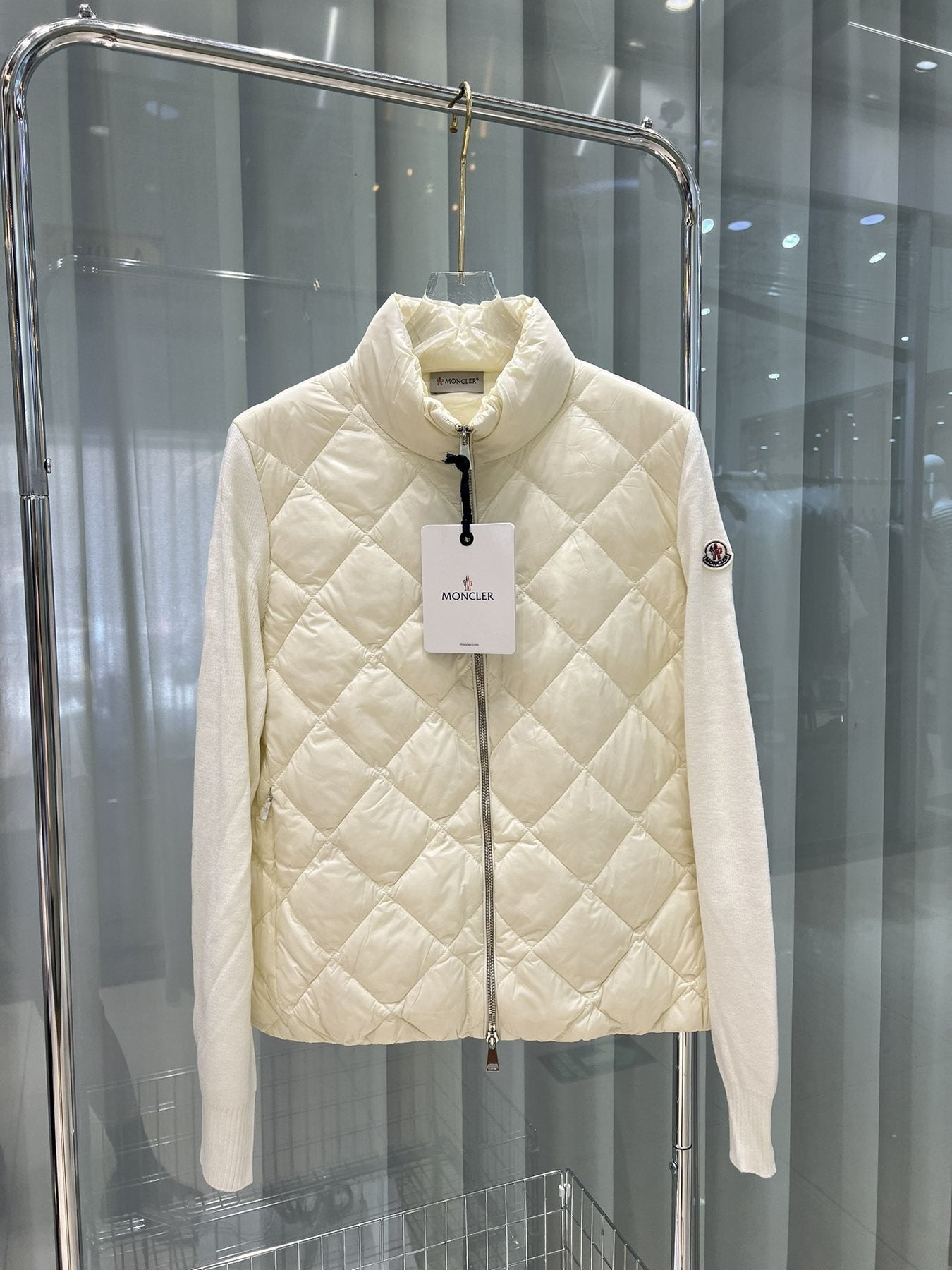 Moncler Diamond-Quilted Knit Sleeve Jacket — hang_tag