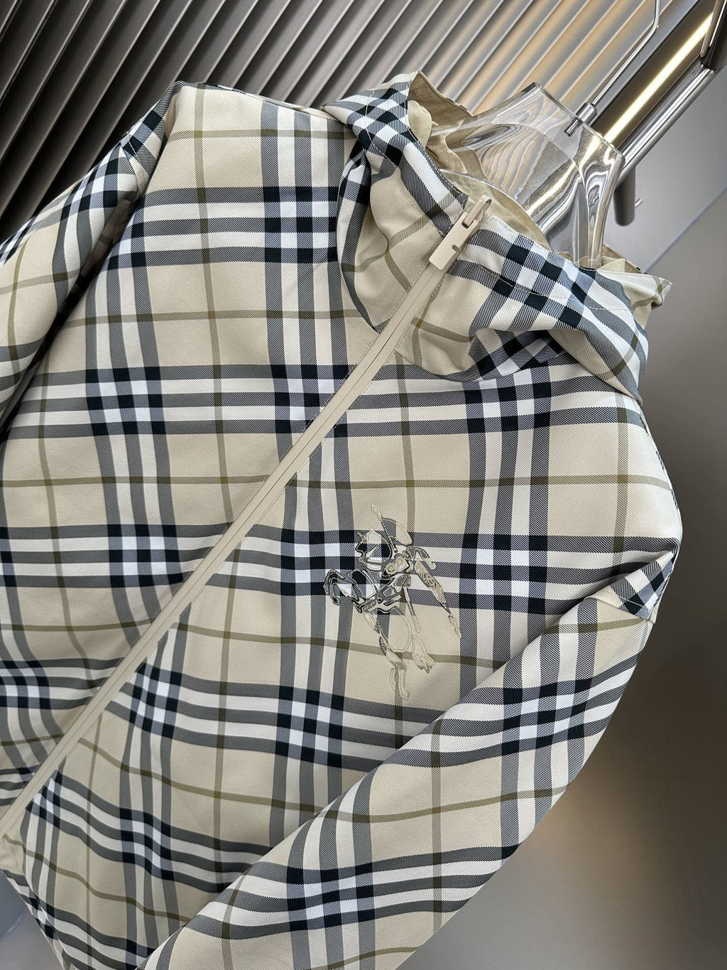 2026 Original Jacket Reversible Beige Check Hooded Jacket — detail