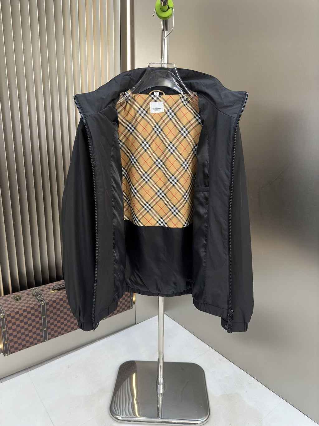 Burberry Hooded Checked-Lining Zip Jacket — hang_tag