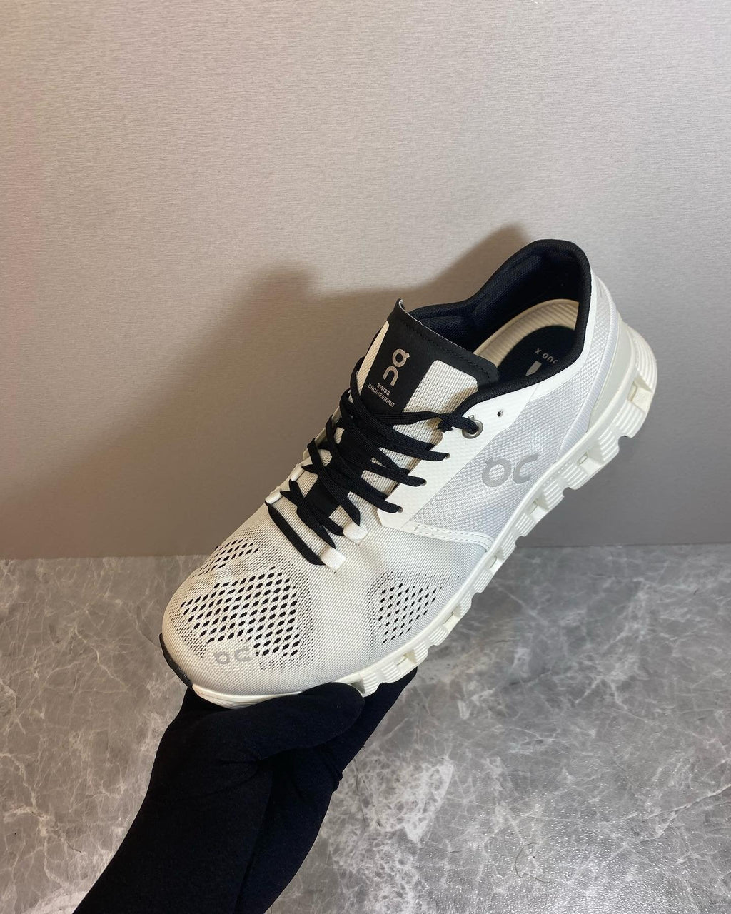 On Cloud Edition Lifestyle Sneakers