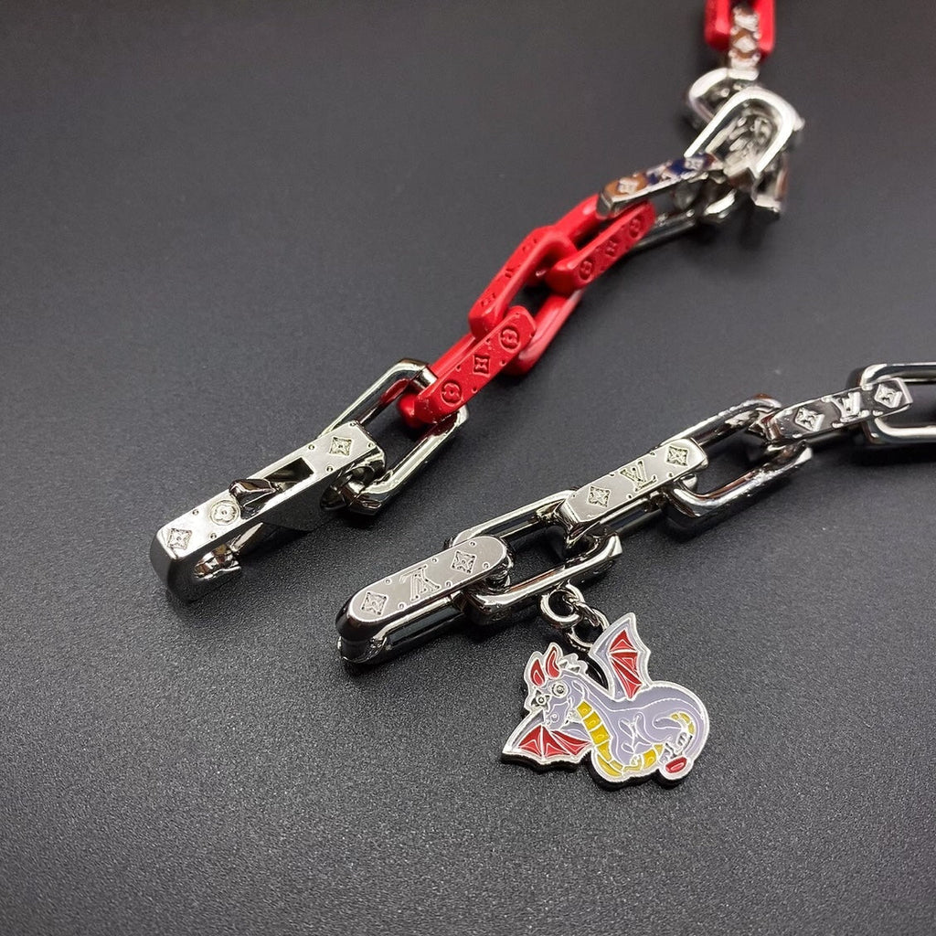 18K Louis Vuitton Dargon Monogram Chain Necklace