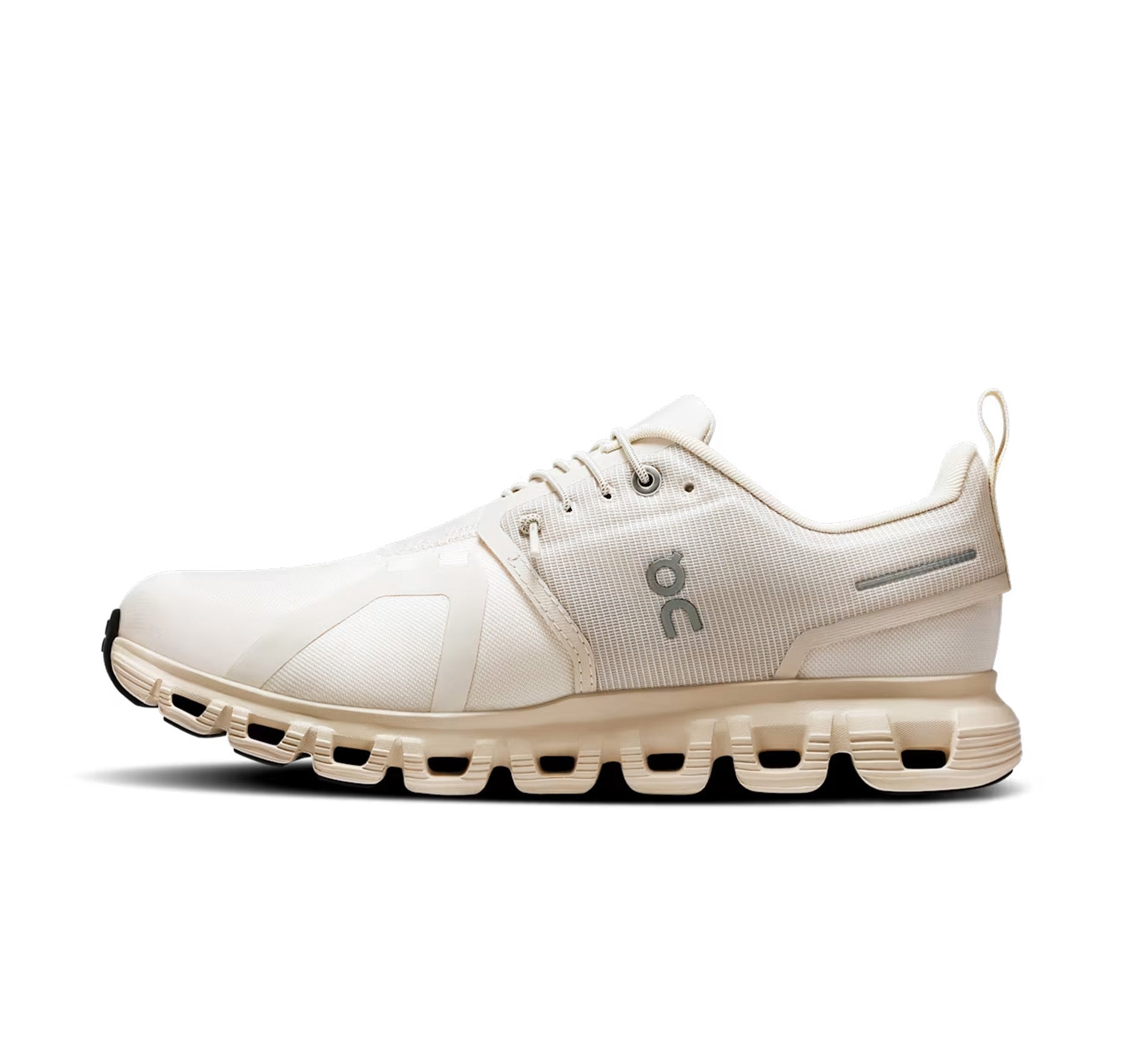 On Women's Cloud 6 Waterproof Pearl/Cream Lifestyle Sneakers