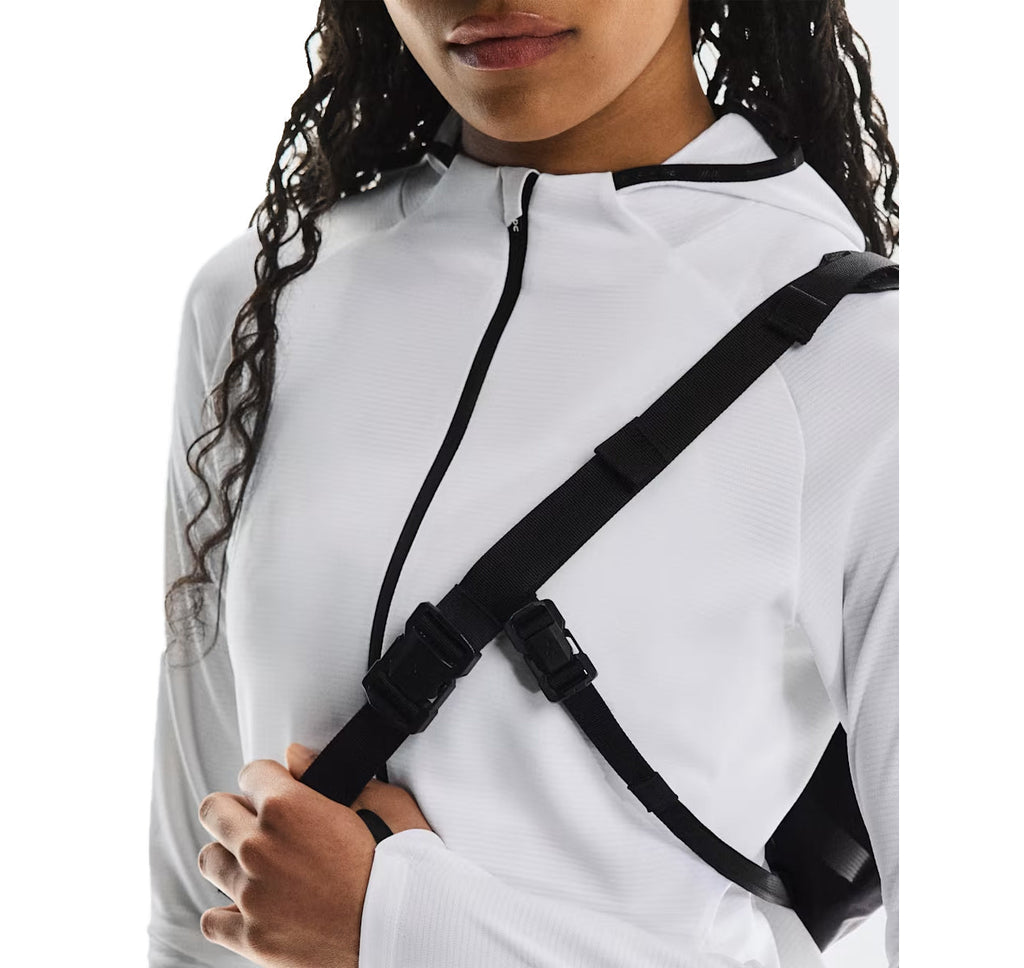 On Sling Pack 9L Magnet/Black Crossbody Bag