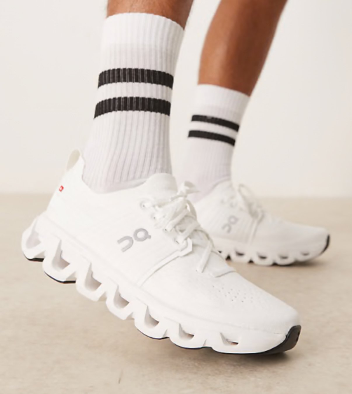 On Cloudswift 4 White Running Shoes