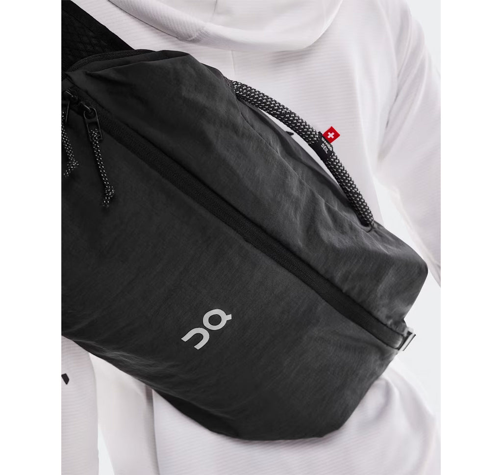 On Sling Pack 9L Magnet/Black Crossbody Bag