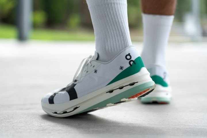 On Cloudboom Echo 3 Running Shoes