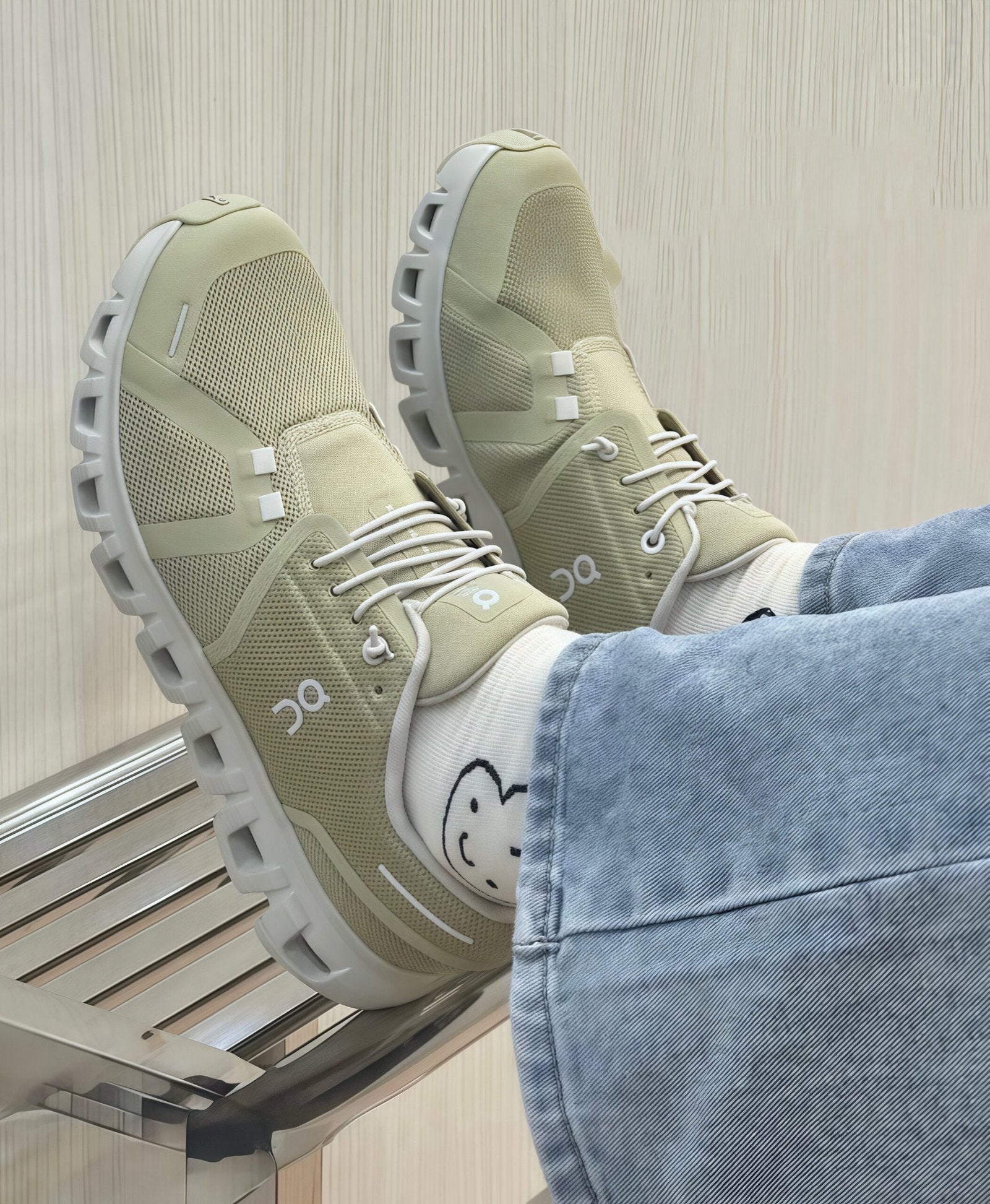 On Cloud 6 Caper Ice Lifestyle Sneakers