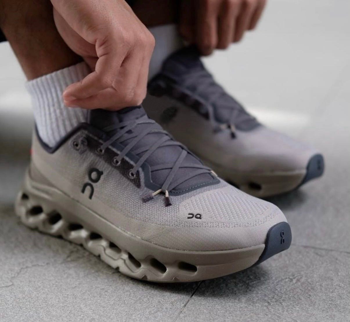 On Cloudtilt Cinder Eclipse Lifestyle Sneakers