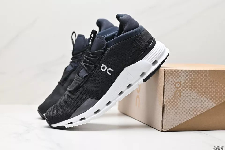 On Cloudnova B/B Lifestyle Sneakers