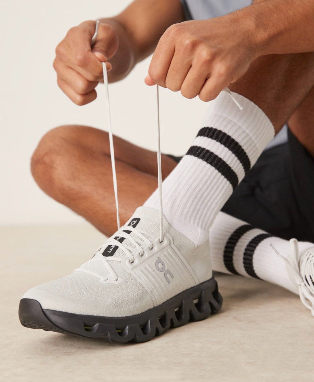 On Cloudswift 4 Wolf Black Running Shoes