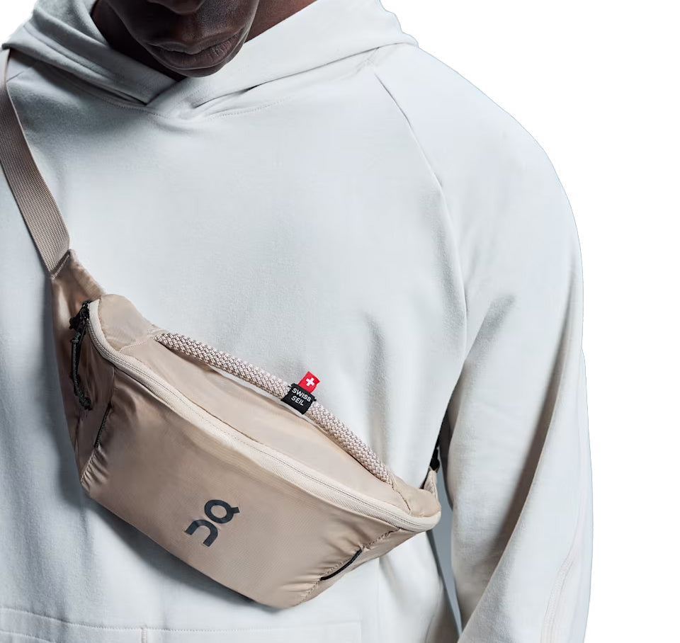 On Waist Pack 2L Lite Sand