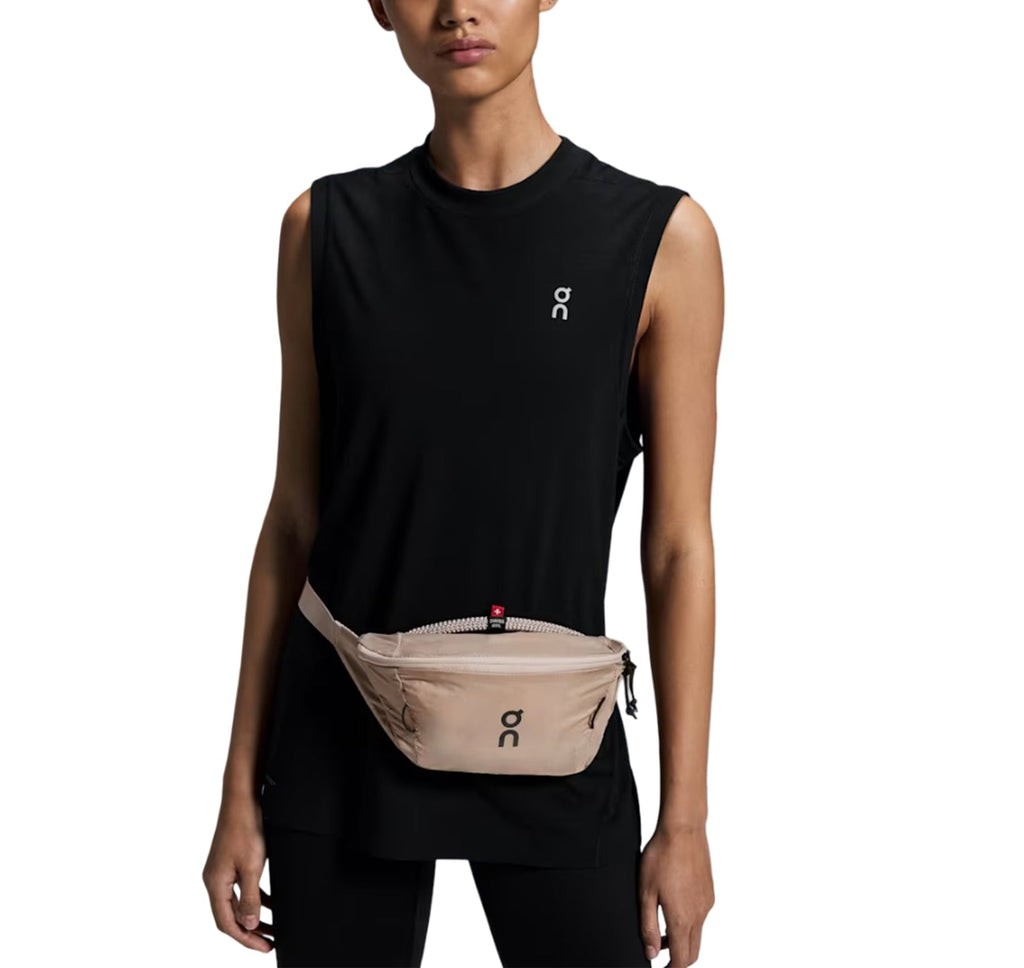 On Waist Pack 2L Lite Sand